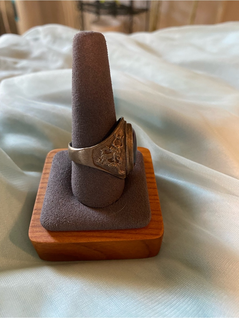 VINTAGE TIGERS EYE GENTELMANS RING - Picture 6 of 14